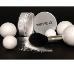 Ultra-Fine Loose Setting Powder Professional - Tommy G